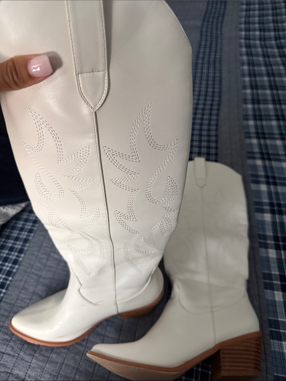 White Western Knee-High Boots - Women - Picture 5 of 9